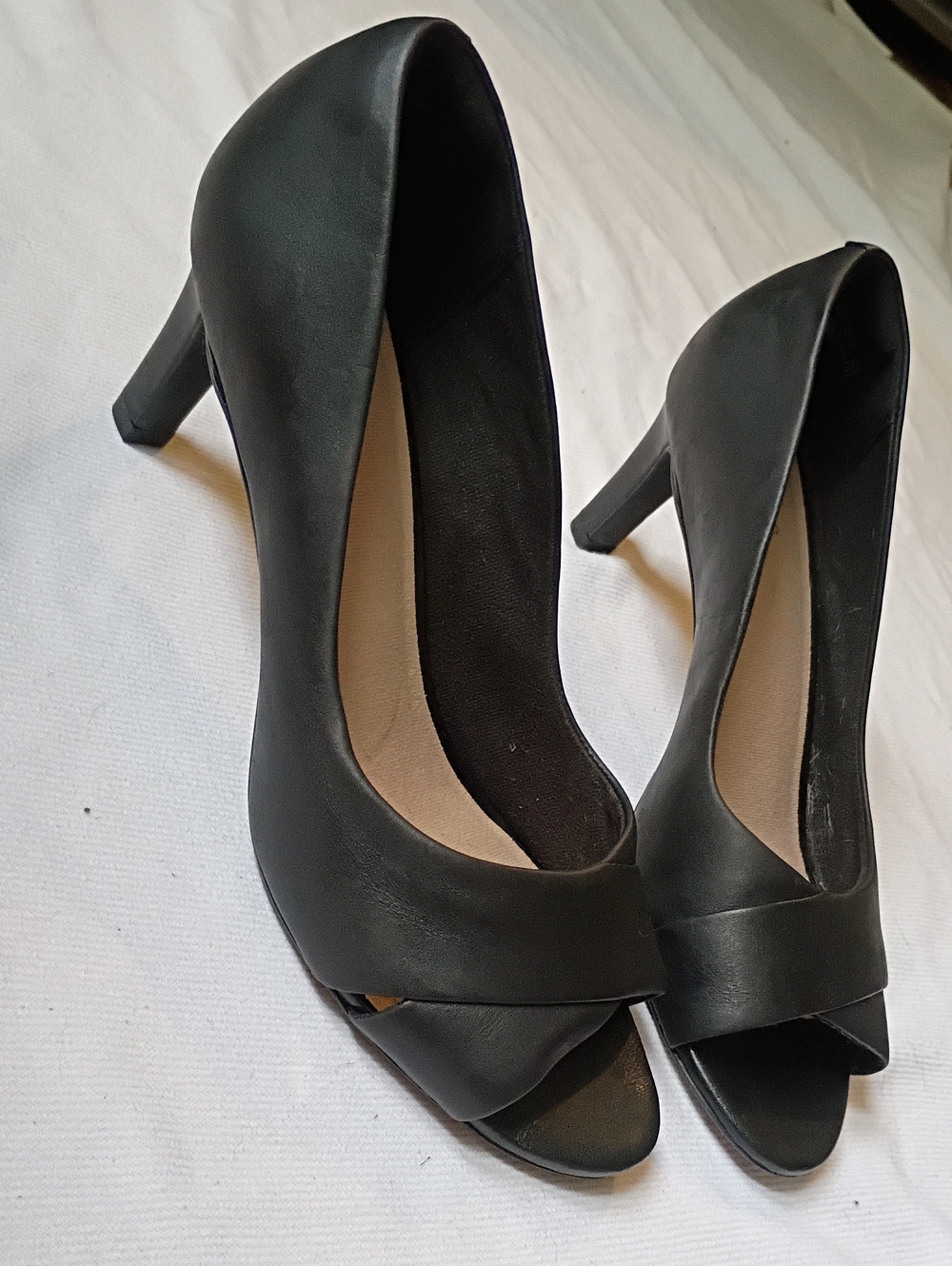 Clark's Collection Peep Toe Classic Pump Wide Width